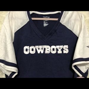 Dallas Cowboys V-Neck T-shirt